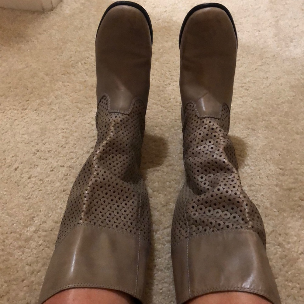 Corso Como leather boot!